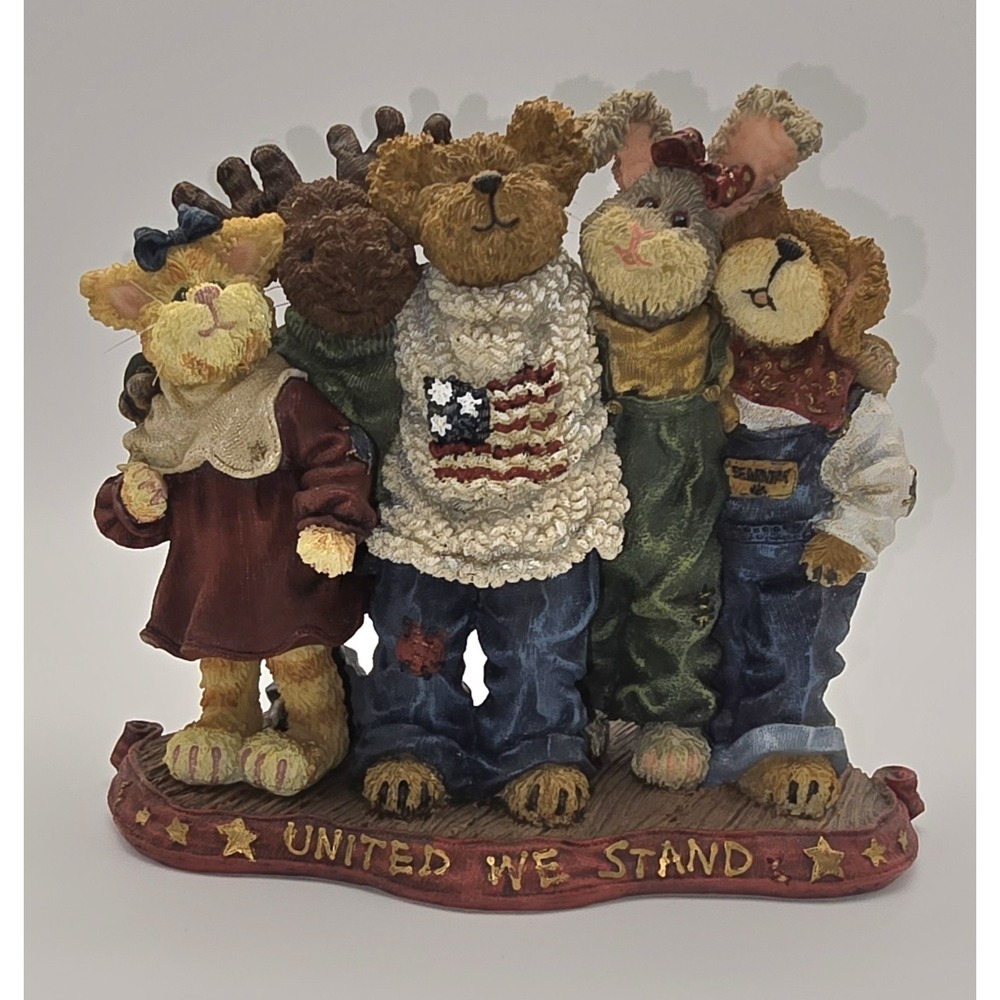 Boyds Bears And Friends "J.B. Bearyproud And Pals United We Stand" 2003 -786